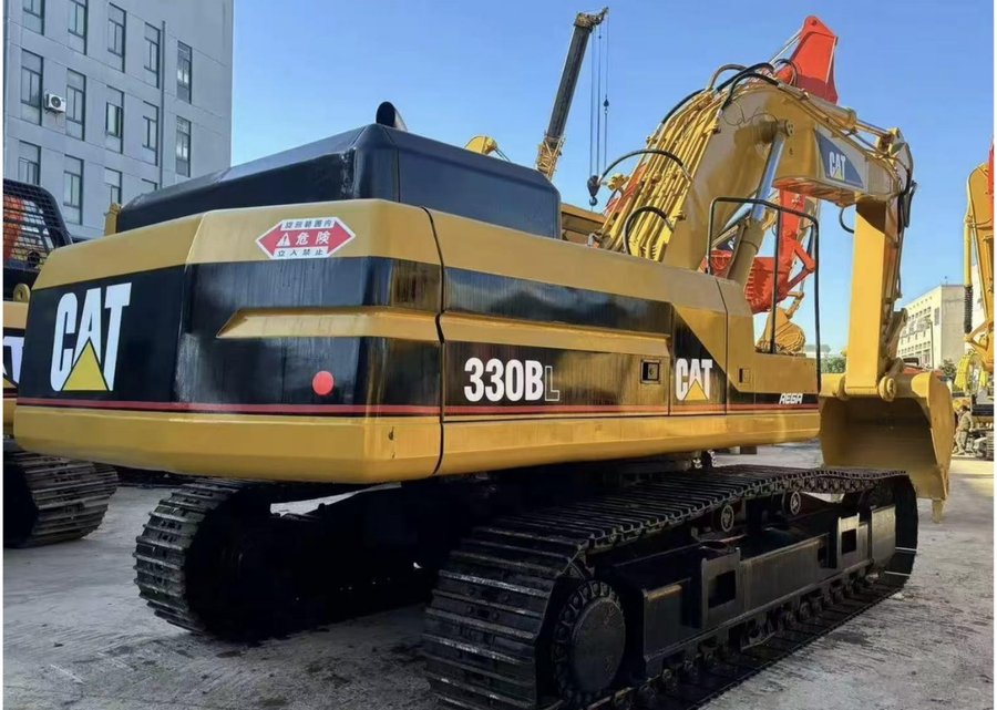 CAT 330BL — гусеничный экскаватор