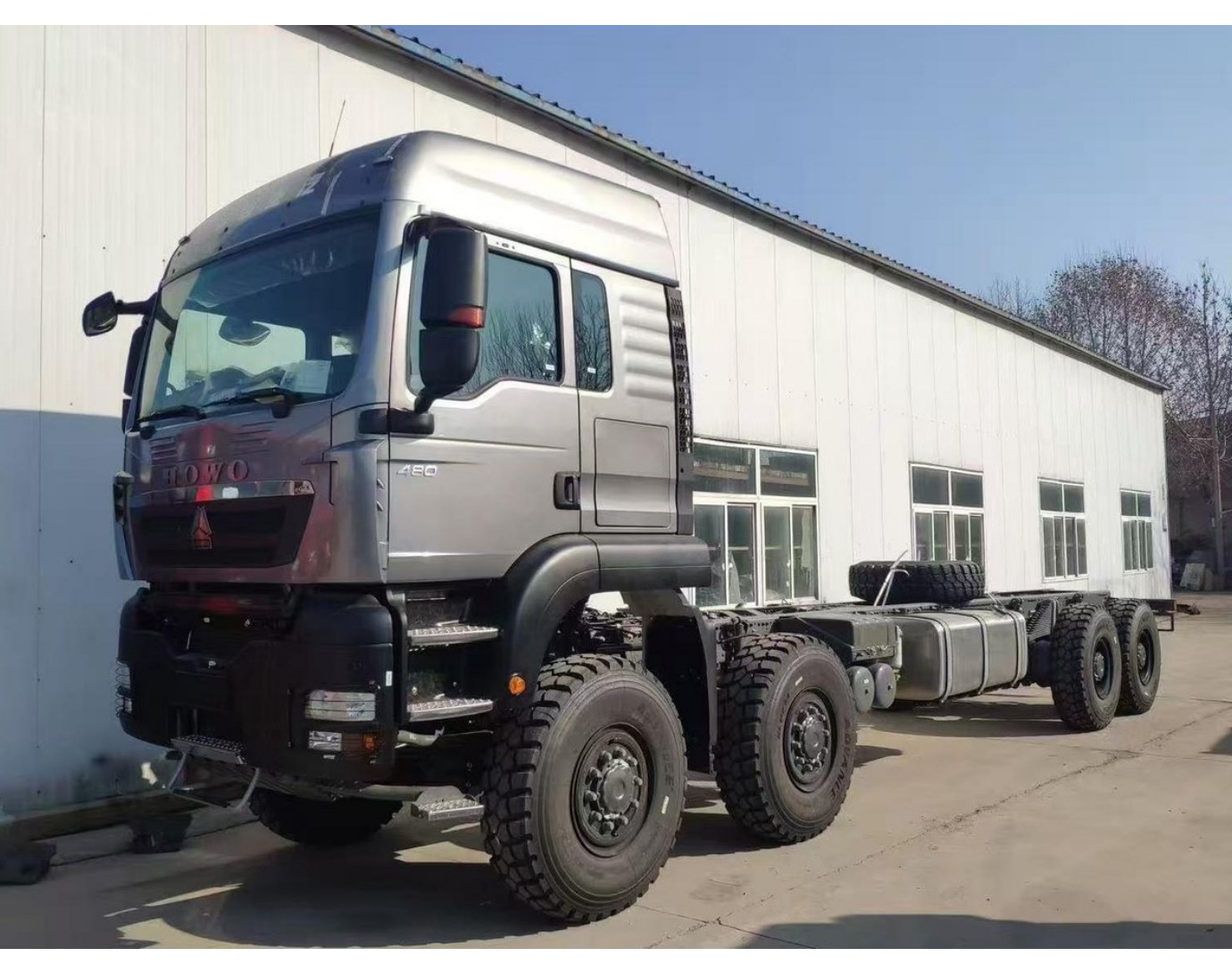 HOWO 480 — седельный тягач